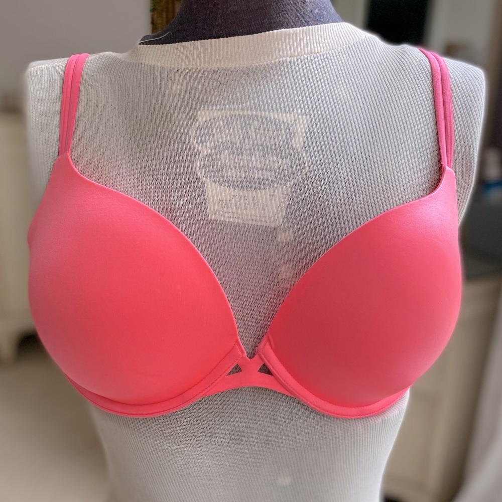 Victoria Secret— Push Up Bra— 32DD— Neon— Pink